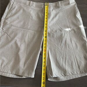 Ben Hogan Men's Beige Flat Front Shorts